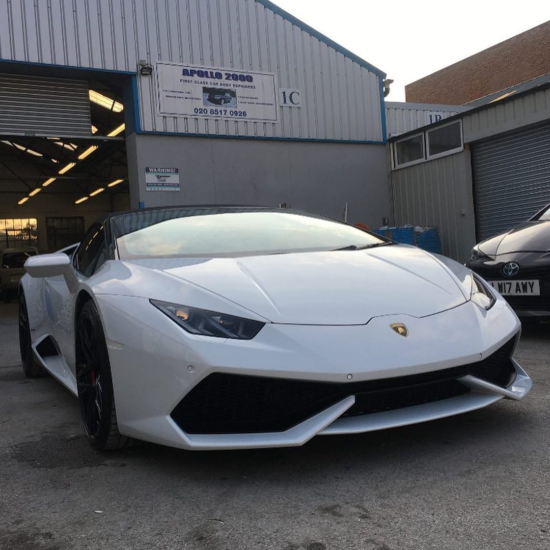 Lamborghini refinish